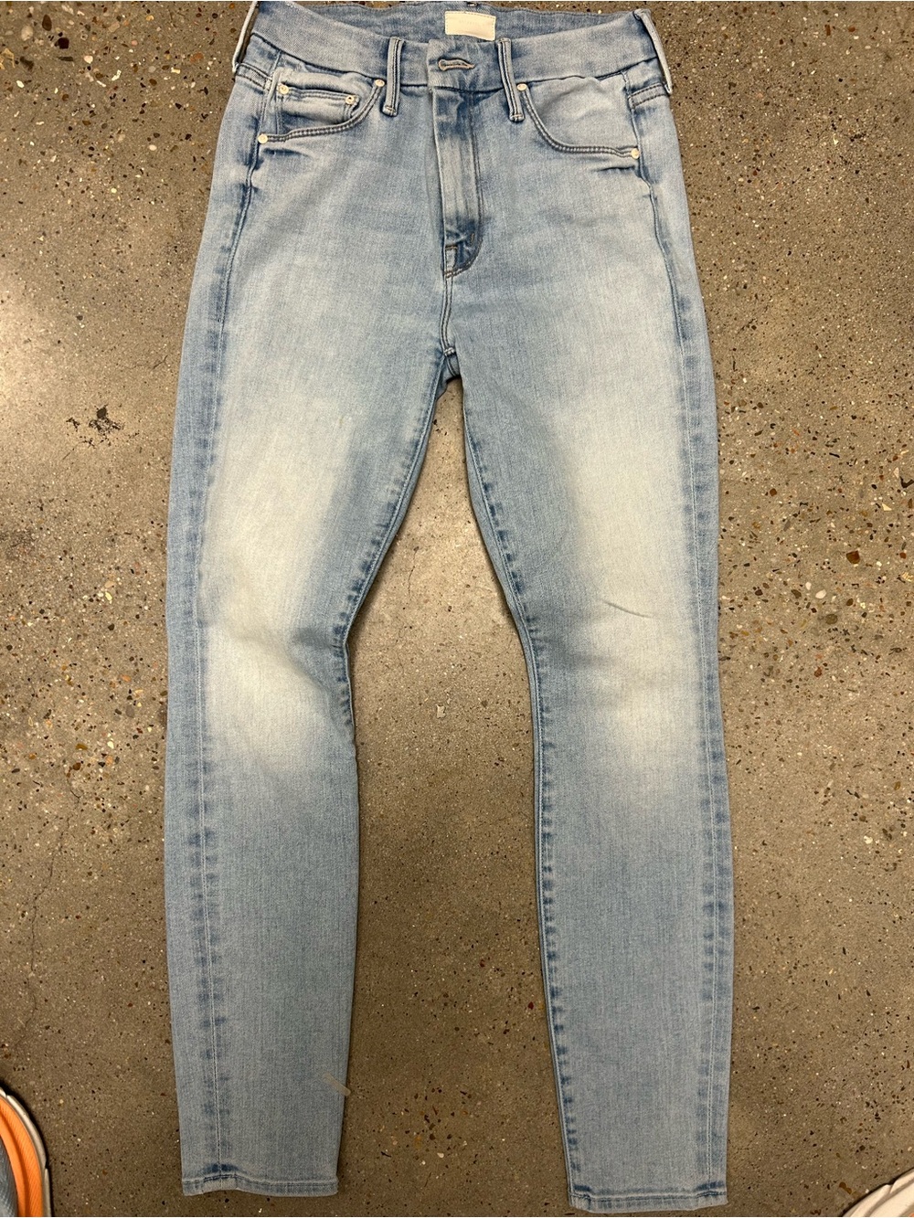 MOTHER looker ankle Jean